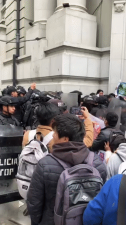 Freedom Rights Protesters Face Riot Police in La Paz