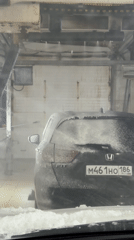 Car wash routine documented in Nizhnevartovsk, Russia