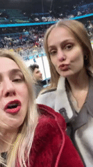 USA defeats Sweden in hockey match at Milano arena