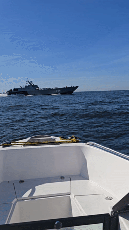 Russian warship 758 observed at speed near Baltiysk