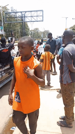 Street gathering observed near Federal College vehicles in Bukuru