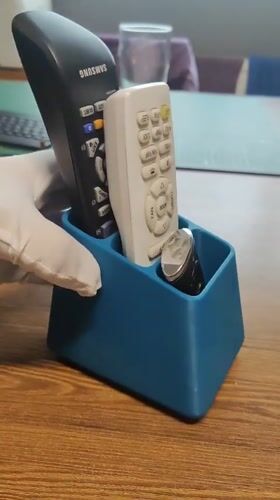 3D-printed objects and novelty items on display in Dnipro