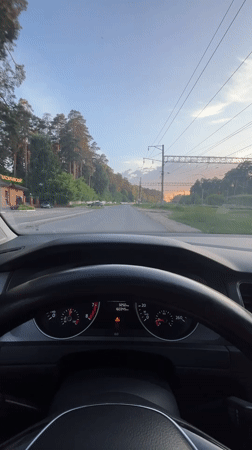 Routine afternoon drive and grocery shopping documented in Vasilyevo