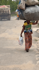 Daily life unfolds across Abuja neighborhoods Thursday morning