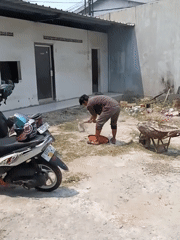 Workshop work and daily life in Belimbing, Indonesia