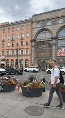 Afternoon street life along Nevsky Prospekt, Saint Petersburg