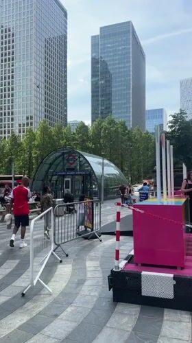 London Canary Wharf sees leisure activities during Saturday afternoon