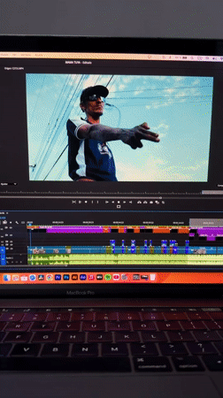 Video editing session documented in El Cambur, Venezuela