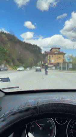 Motorcyclist in yellow helmet spotted on Smolyan street