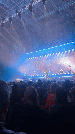 Rock concert draws packed crowd in Surgut, Russia