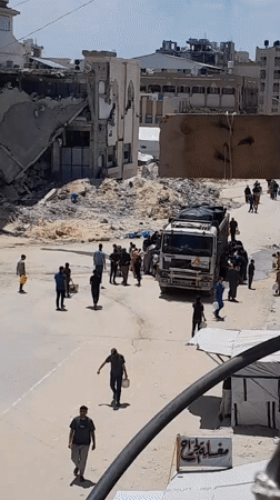 MSF water distribution amid destruction in Khan Yunis