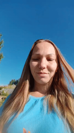 Summer morning in Чухлэм: flowers, butterflies, and blue skies