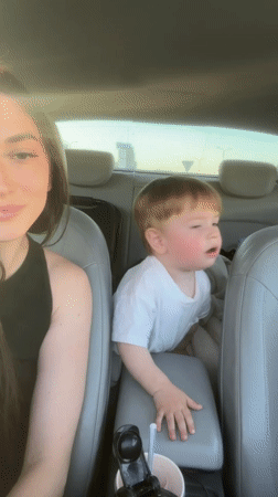 Woman and toddler spotted in car in Kazan