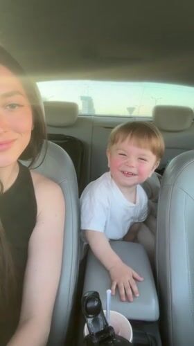 Woman and toddler spotted in car in Kazan