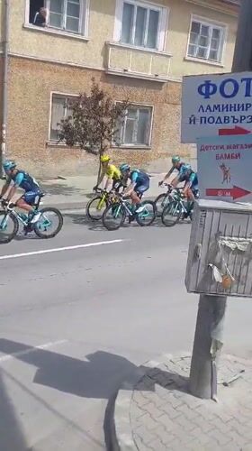 Cycling race passes through Kostenets streets with spectators watching